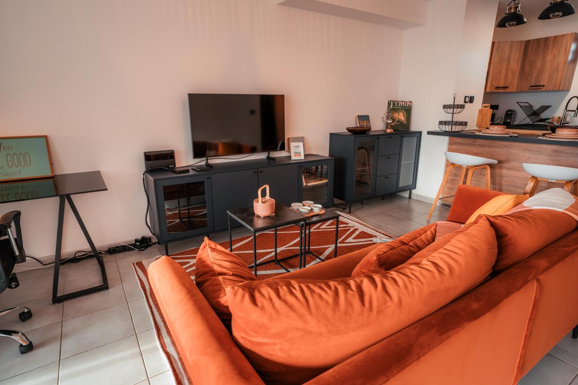 Appartement Moderne Et Elegant Σαιν-Ντενί Εξωτερικό φωτογραφία